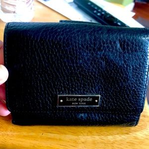 Kate Spade New York trifold coin wallet